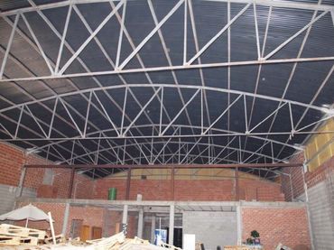 Nave industrial in vendita a Bélgida
