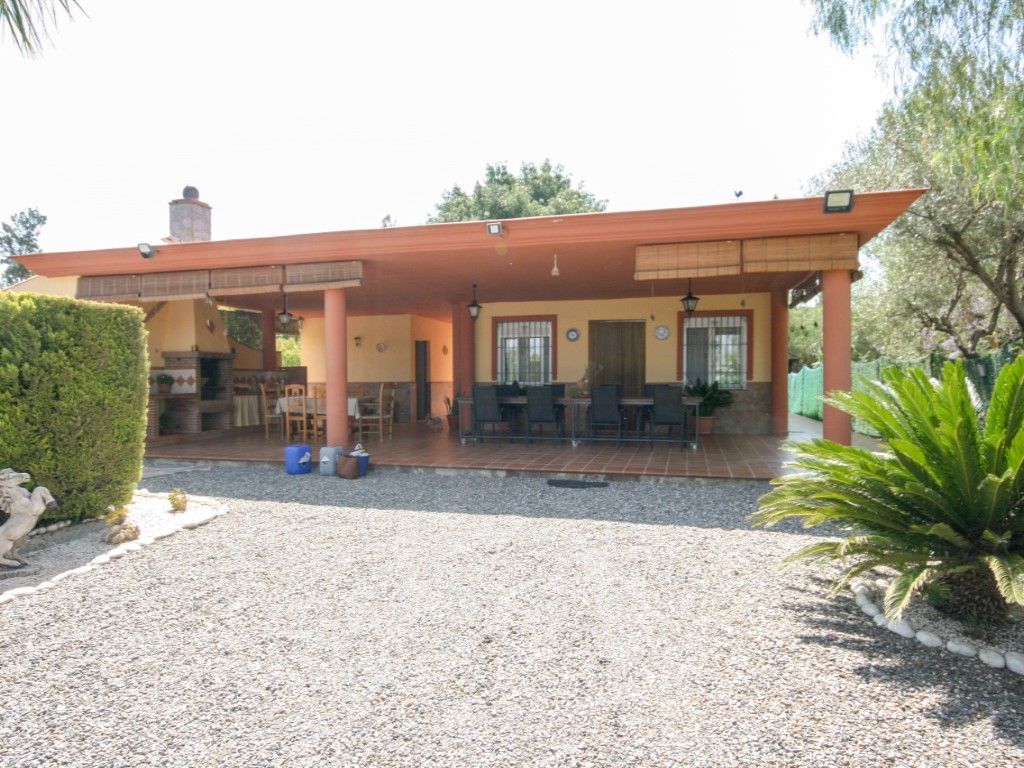 Vista exterior de Casa o xalet de lloguer en Coín