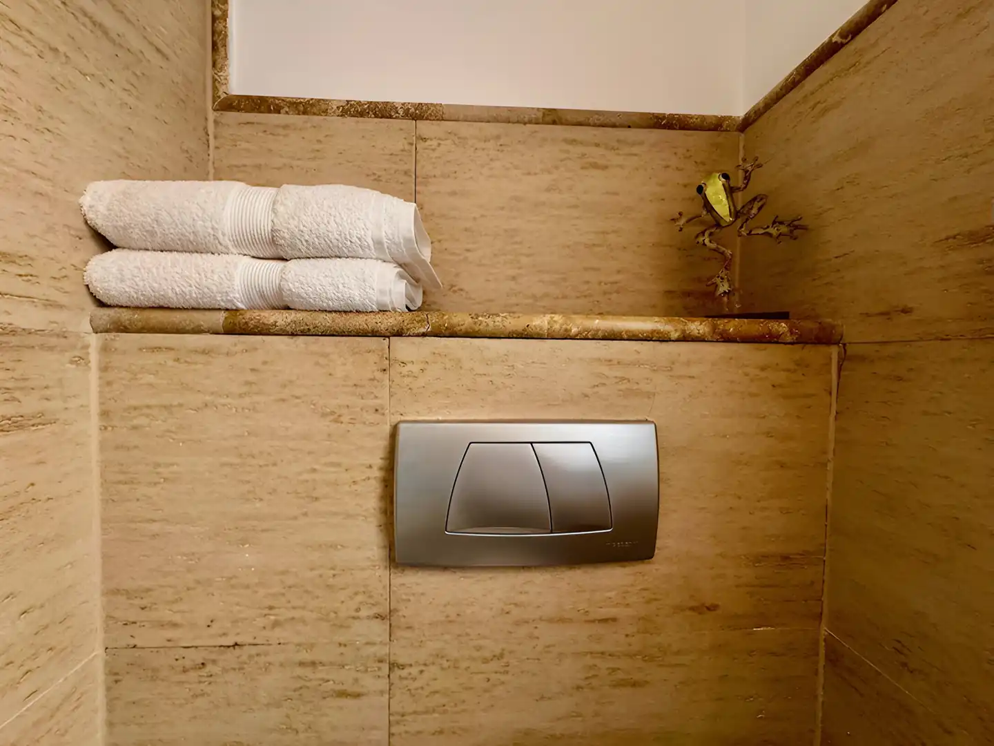 Bathroom of Ground floor for sale in Mijas  with Air Conditioner, Terrace and Storage room