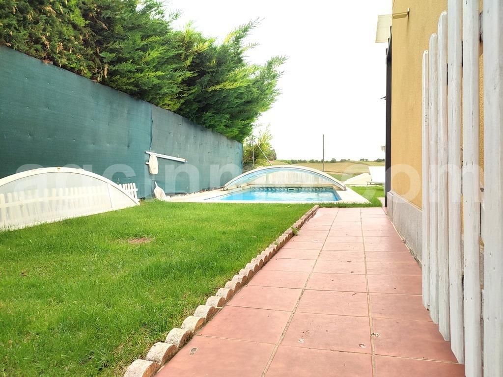 Haus oder Chalet zum verkauf in Calle Calle de la Traviata, El Berrocal , Valladolid Capital