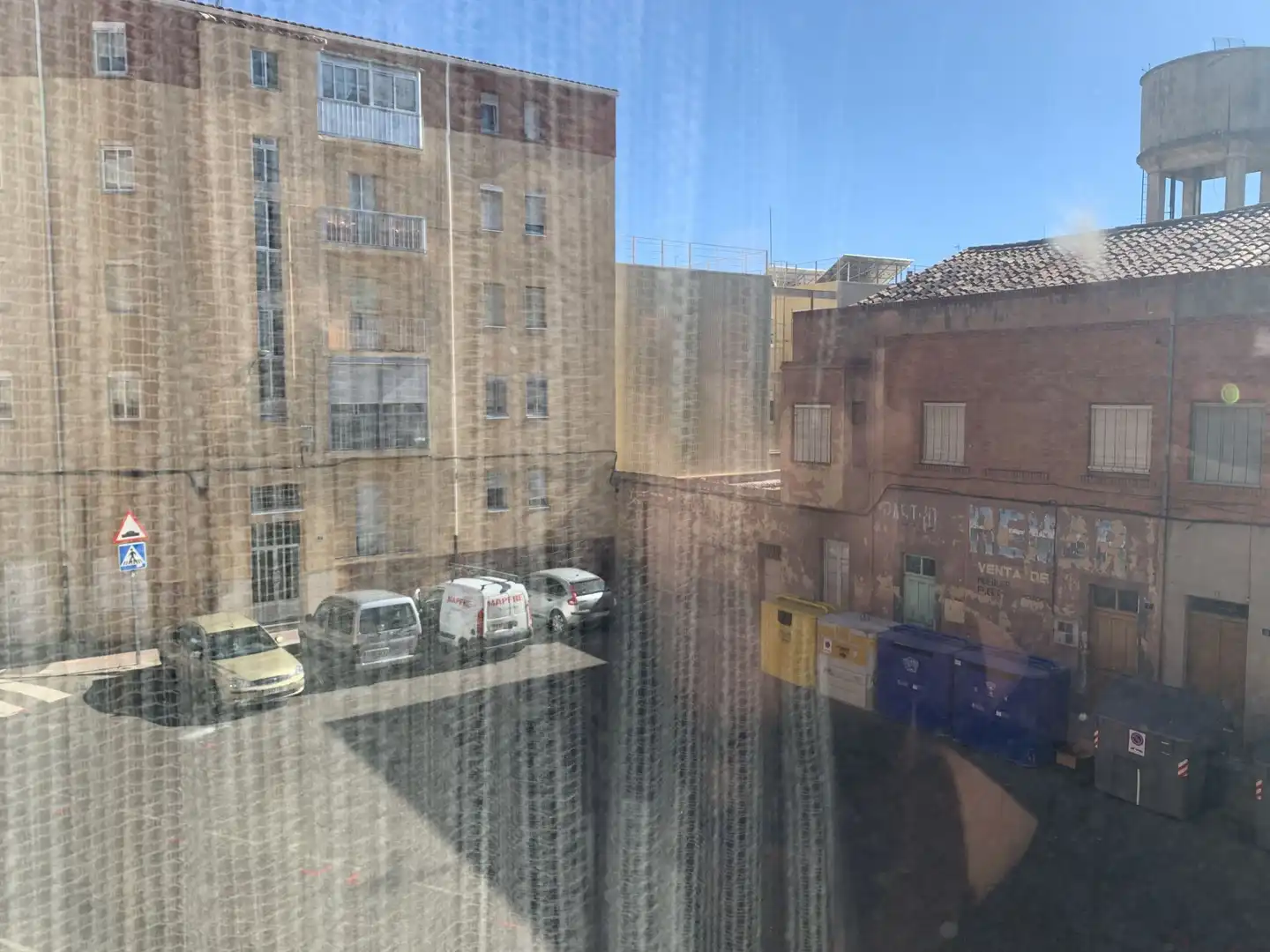 Vista exterior de Piso en venta en Benavente con Trastero