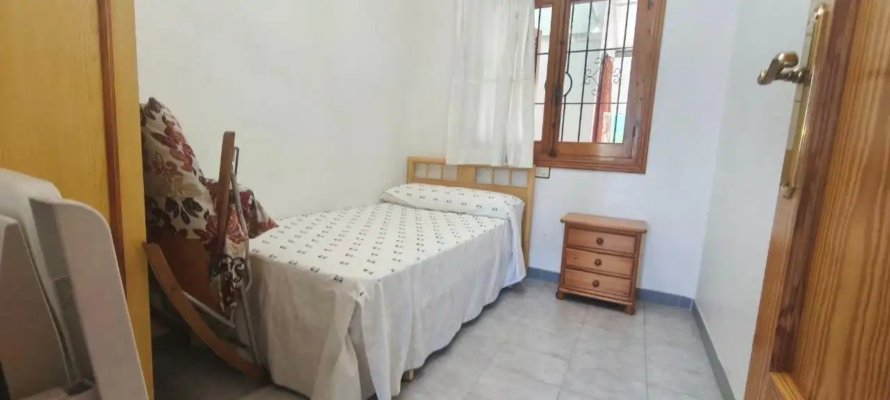 Dormitori de Casa o xalet en venda en Los Alcázares amb Terrassa, Moblat i Balcó