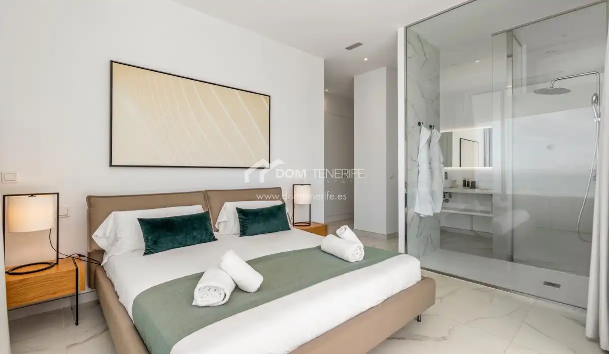 Habitación de Piso en venta en Santiago del Teide con Terraza, Trastero y Piscina