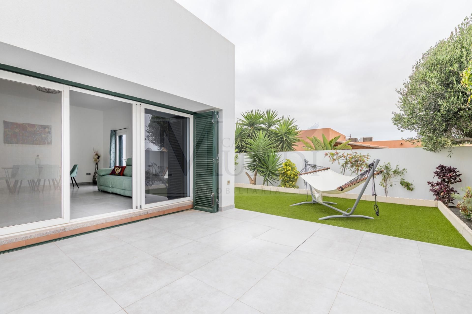 House or chalet for sale in  calle cardon, Corralejo, La Oliva