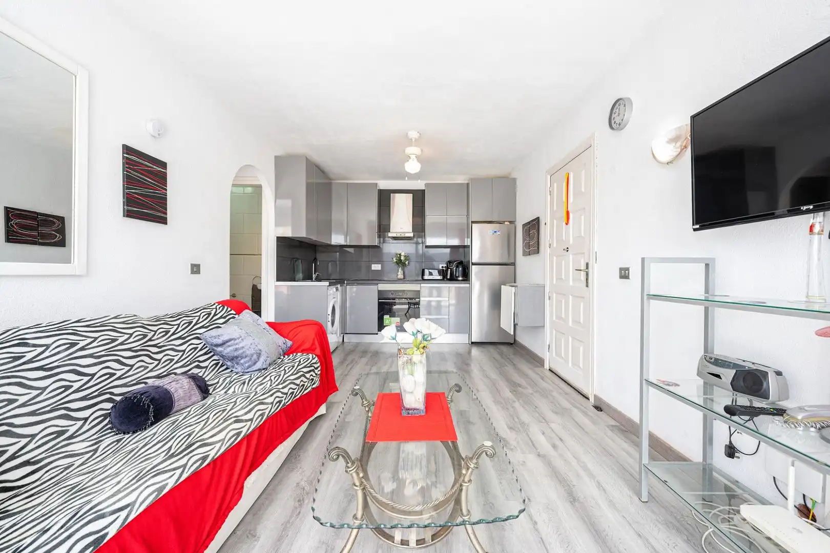 Sala d'estar de Apartament en venda en Mogán amb Terrassa, Moblat i Balcó