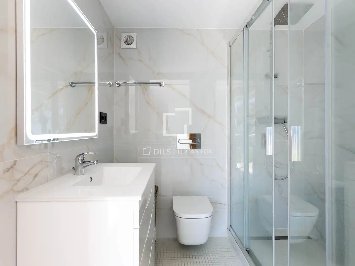 Bathroom of Houses for sale in Canyet - Pomar