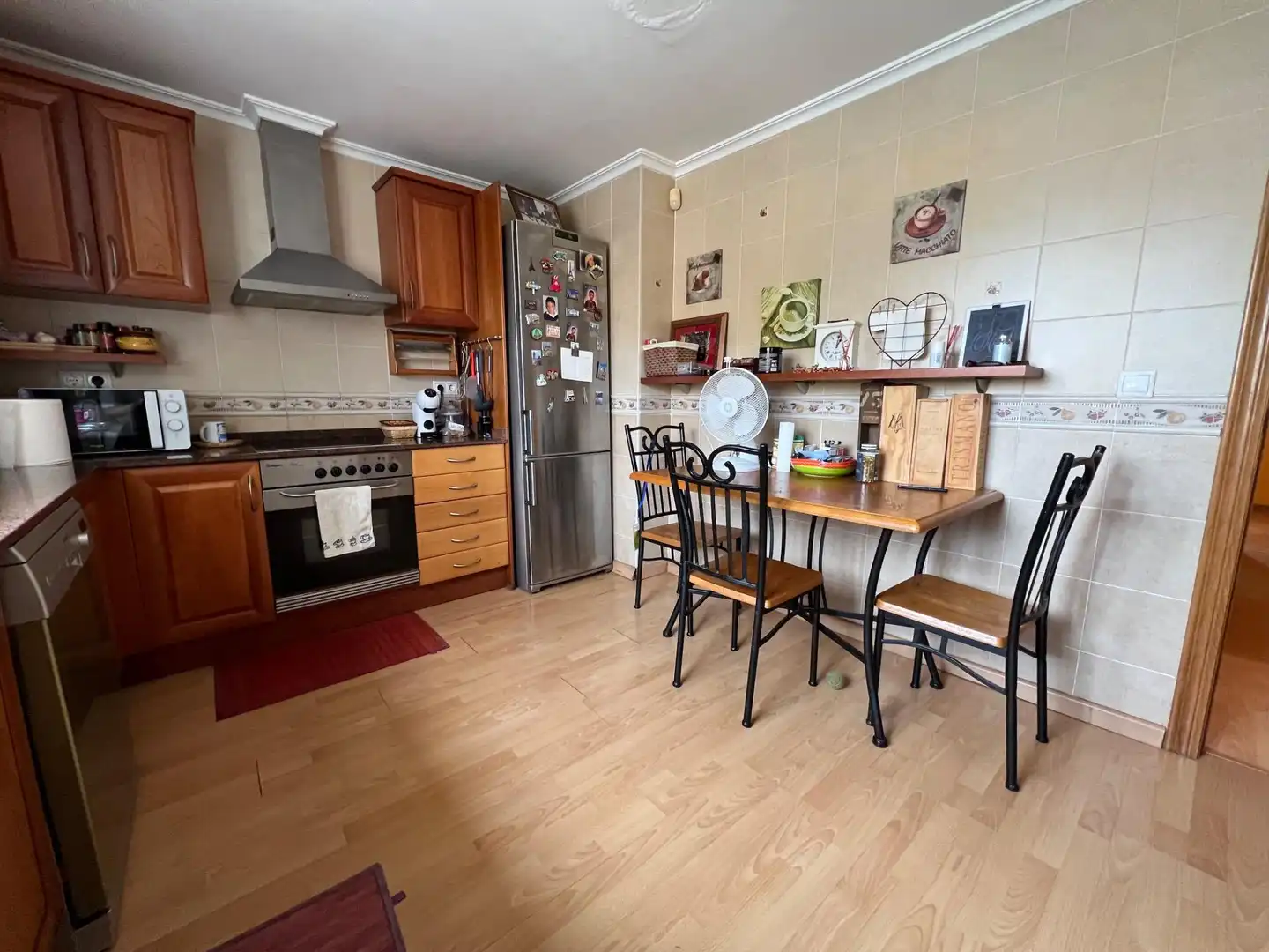 Cocina de Casa o chalet en venta en Llíria con Jardín privado, Parquet y Terraza
