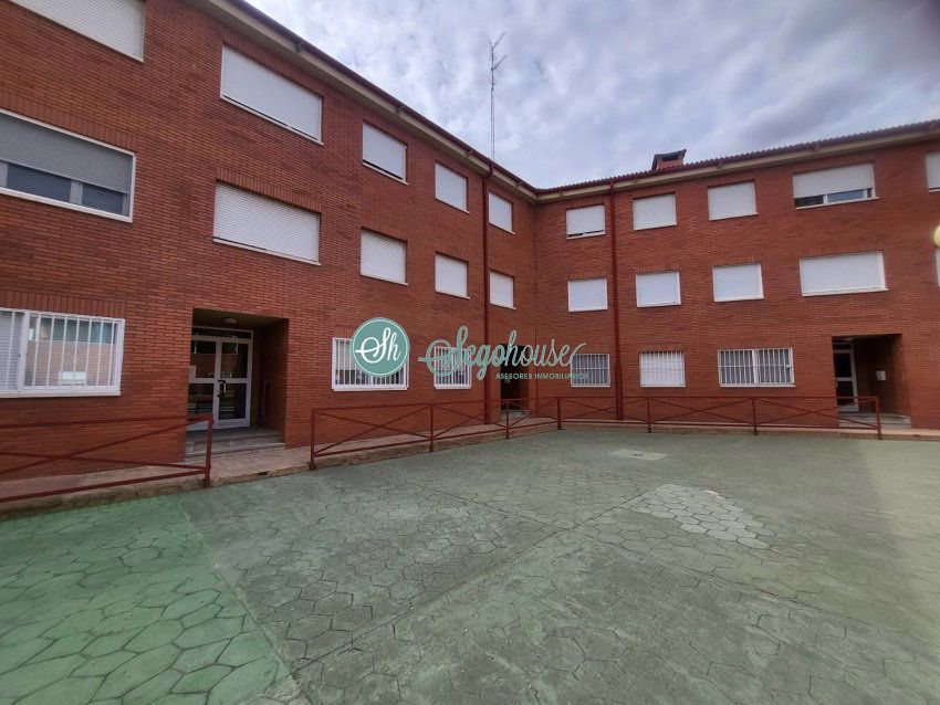 Exterior view of Flat to rent in Segovia Capital  with Heating and Parquet flooring