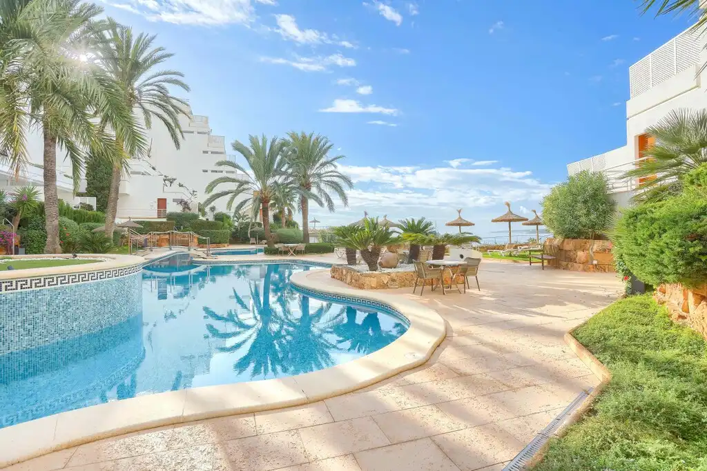 Piscina de Apartamento en venta en Calvià con Aire acondicionado, Jardín privado y Terraza