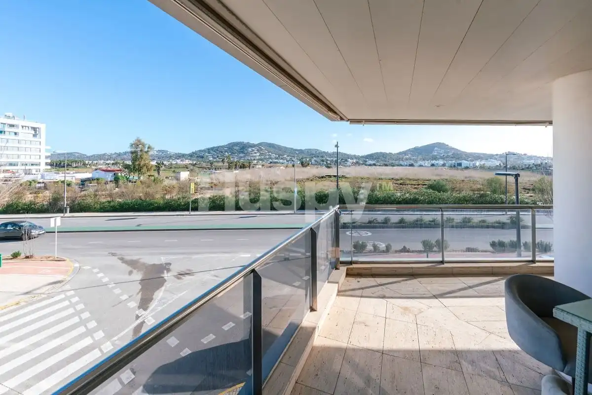 Appartamento con terrazza in vendita a Carrer Gregal, imagen 5