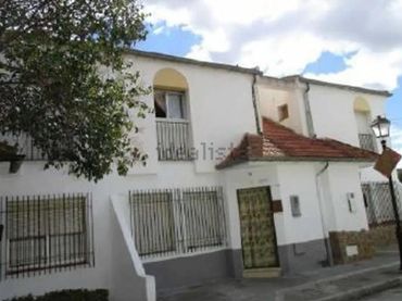 Adossat en venda a Villanueva de las Torres