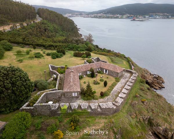 Finca rústica en Venta en Prado Do Castillo en Corcubión