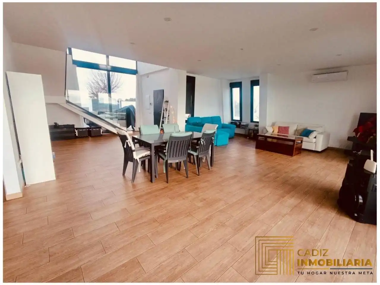 Sala d'estar de Casa o xalet en venda en Puerto Real amb Aire condicionat, Calefacció i Jardí privat