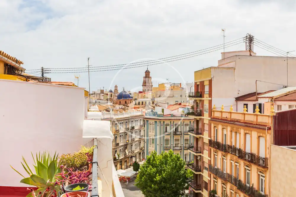 Vista exterior de Ático en venta en Valencia con Aire acondicionado, Calefacción y Terraza