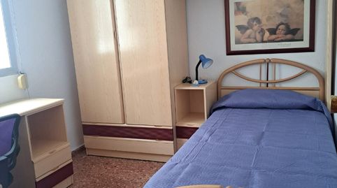 Foto 4 de Piso de alquiler en Carrer del Poeta Mas I Ros, Ciutat Jardí, Valencia Capital