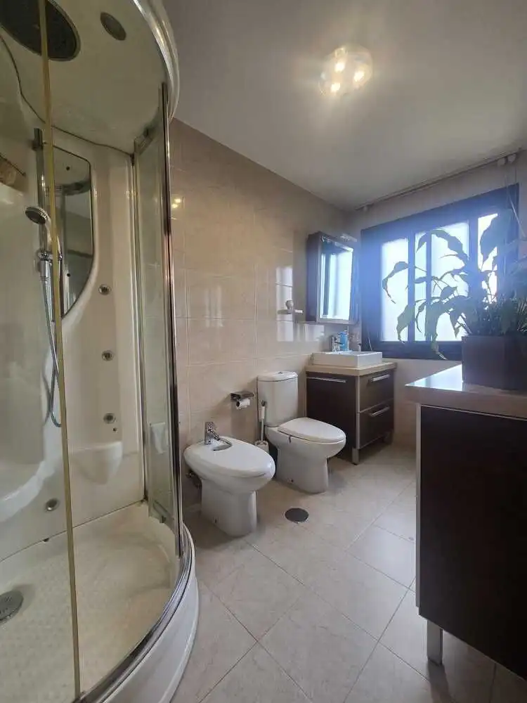 Casa con piscina en venta en A Malata - Catabois - Ciudad Jardín, imagen 17