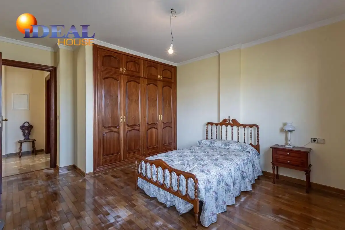 Casa con giardino in vendita a Calle MARIANA PINEDA, imagen 36