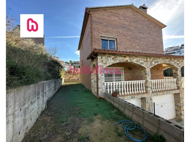 Casa-chalet en Venta en Calle Francesc Macià en Masquefa