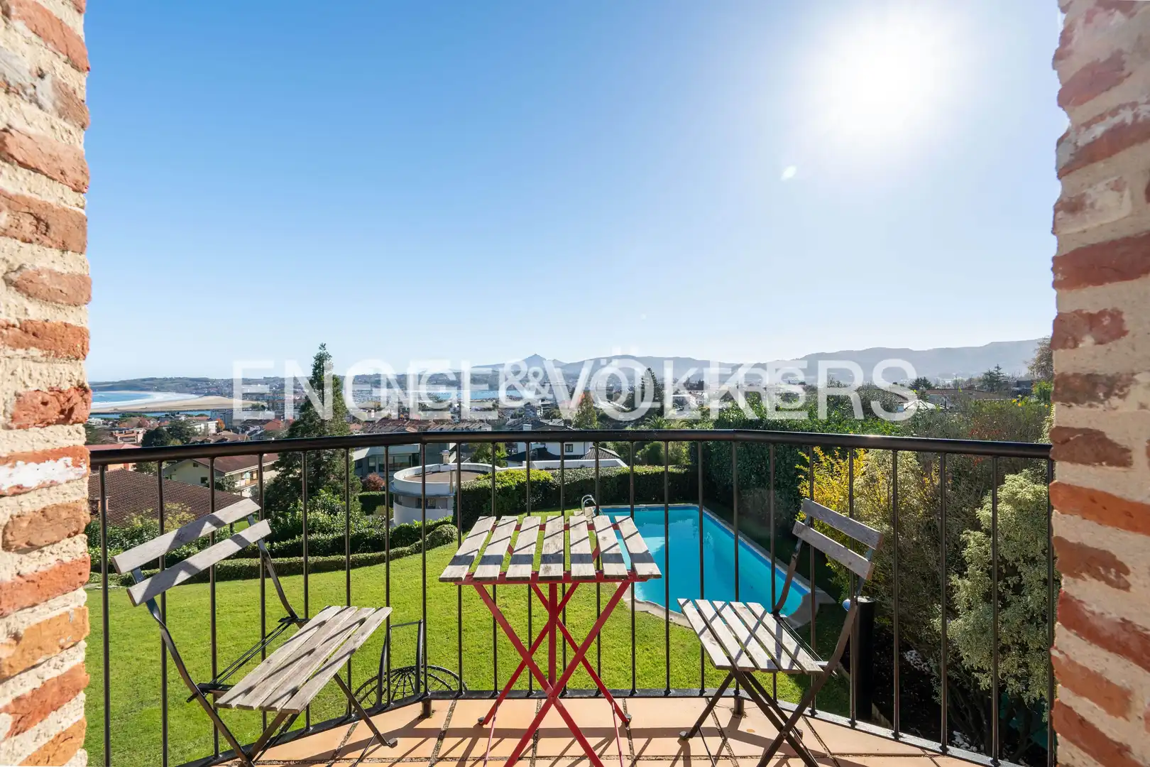Terraza de Finca rústica en venta en Hondarribia con Aire acondicionado, Calefacción y Jardín privado