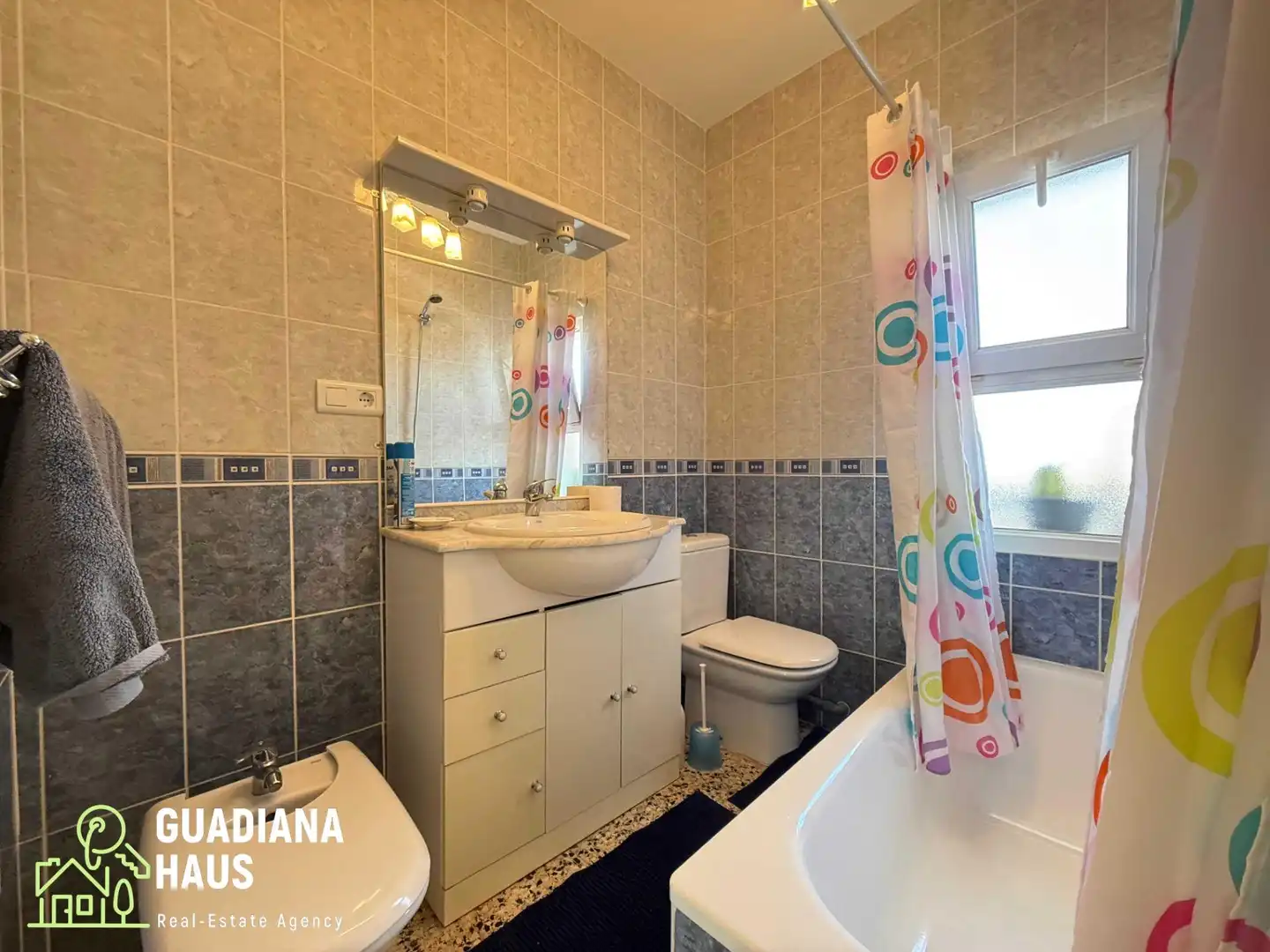 Bany de Apartament en venda en Ayamonte amb Aire condicionat, Calefacció i Terrassa