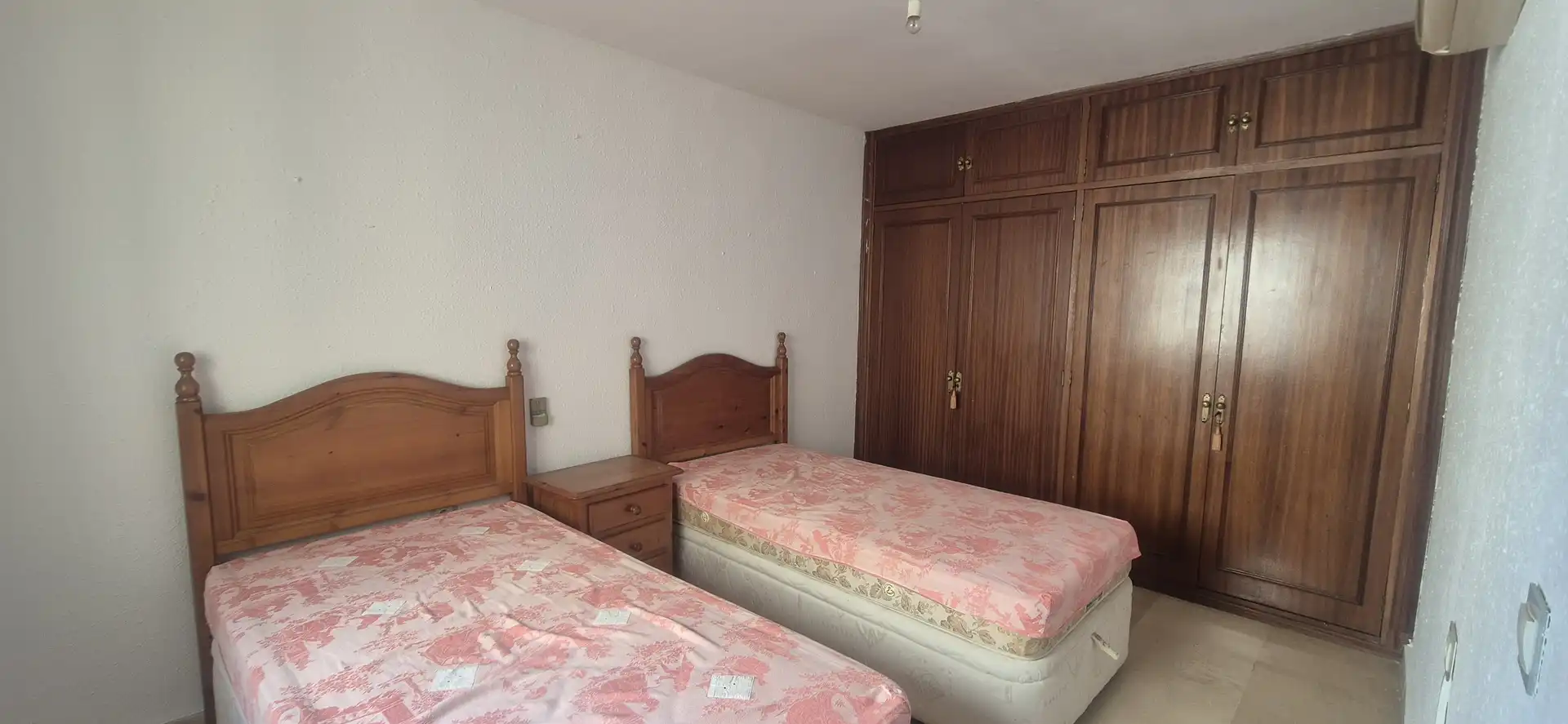 Bedroom of Detached homes for sale in Benalmádena  with Storage room, Swimming Pool and Balcony