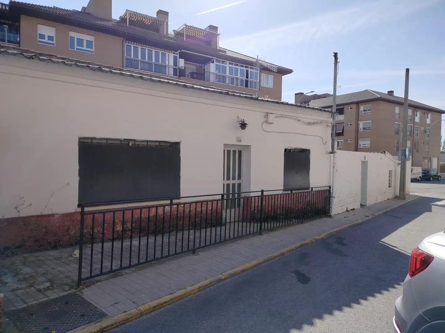 Exterior view of Houses for sale in Humanes de Madrid  with Heating, Private garden and Storage room