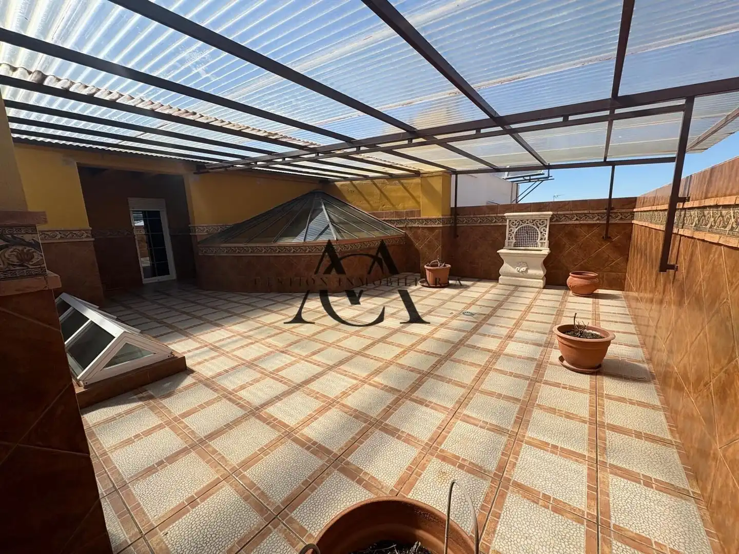 Terrassa de Casa o xalet en venda en Lucena amb Piscina comunitària