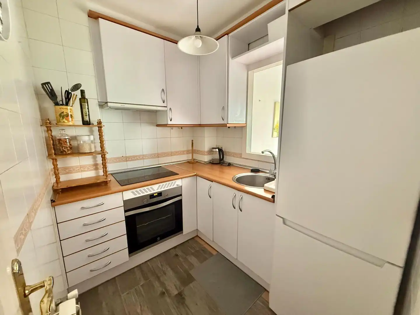 Küche von Wohnung zur Miete in Madrid mit Heizung, Möbliert und Balkon