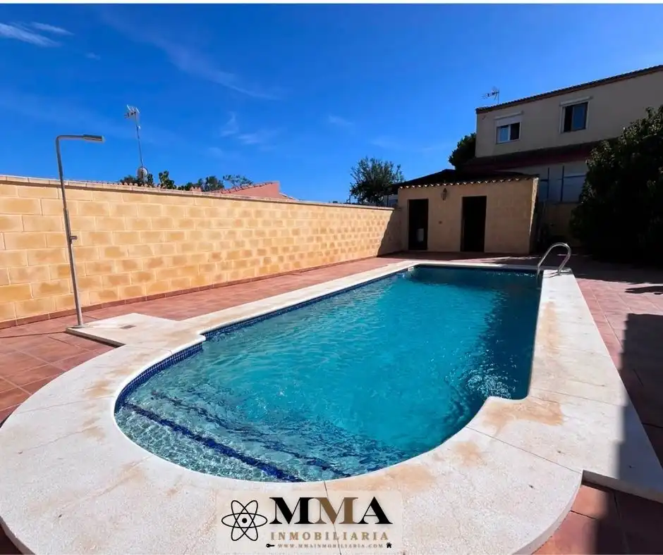Piscina de Casa o chalet en venta en Isla Cristina con Aire acondicionado, Jardín privado y Terraza