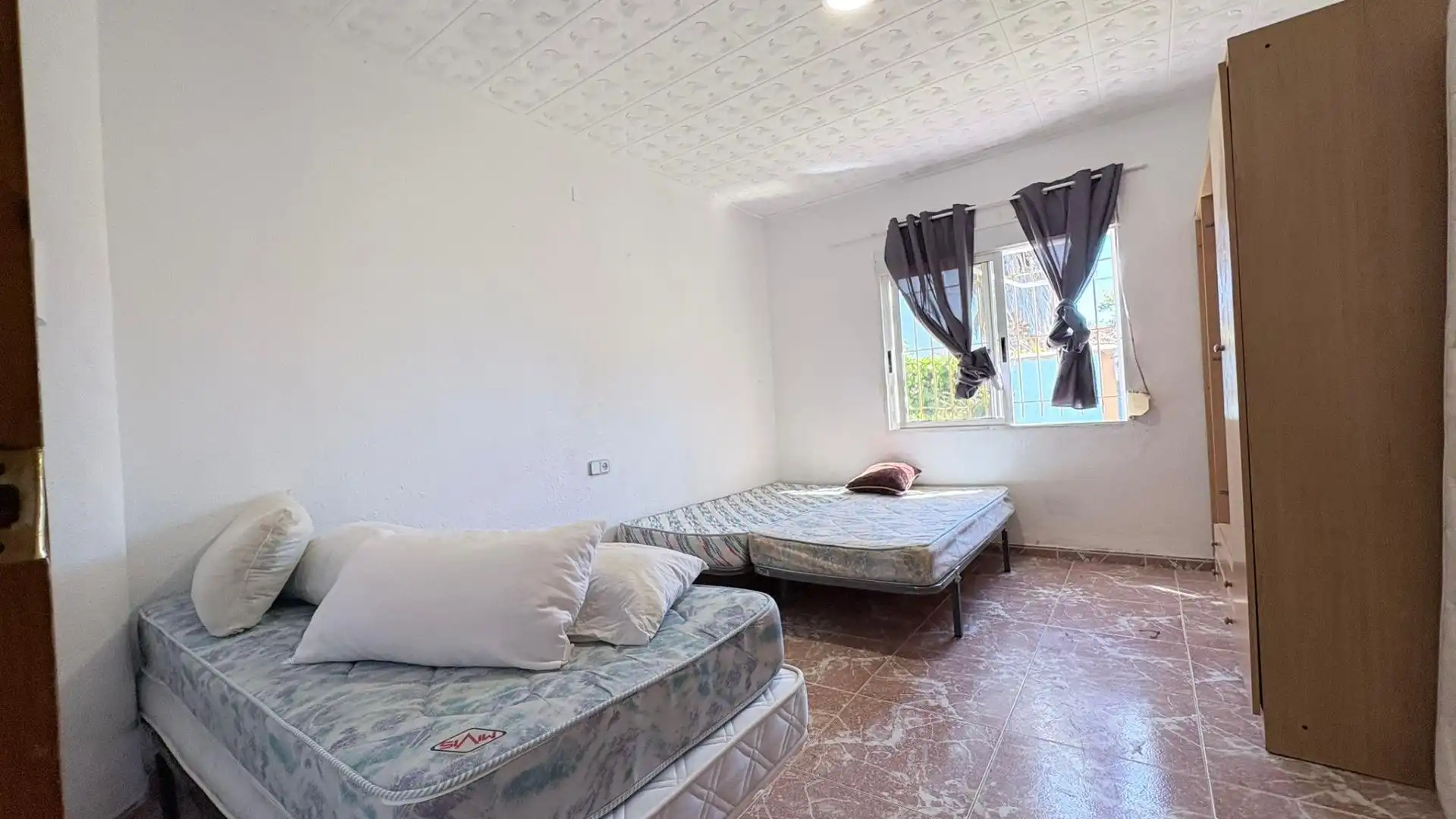 Dormitori de Finca rústica en venda en Cullera amb Aire condicionat, Jardí privat i Traster