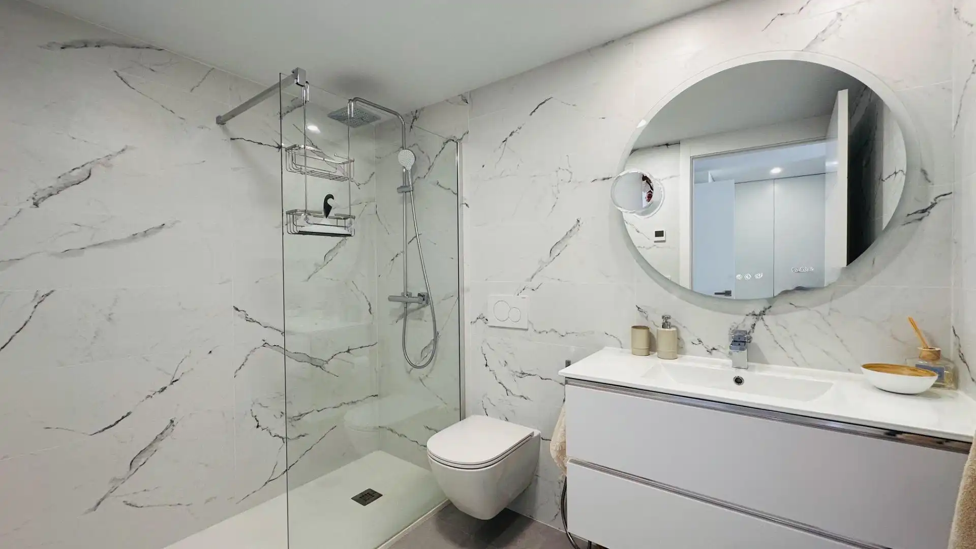 Bathroom of Apartments for rent in Finestrat  with Air Conditioner, Heating and Private garden