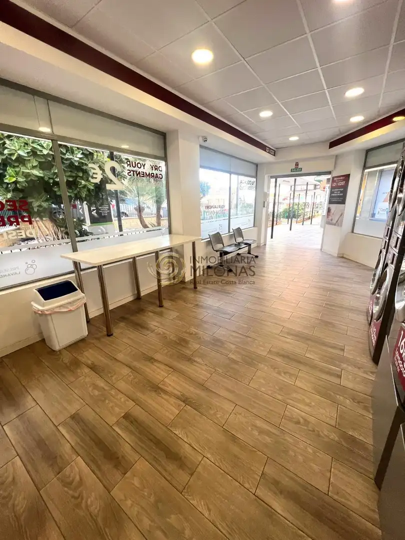 Terraza de Local en venta en Finestrat