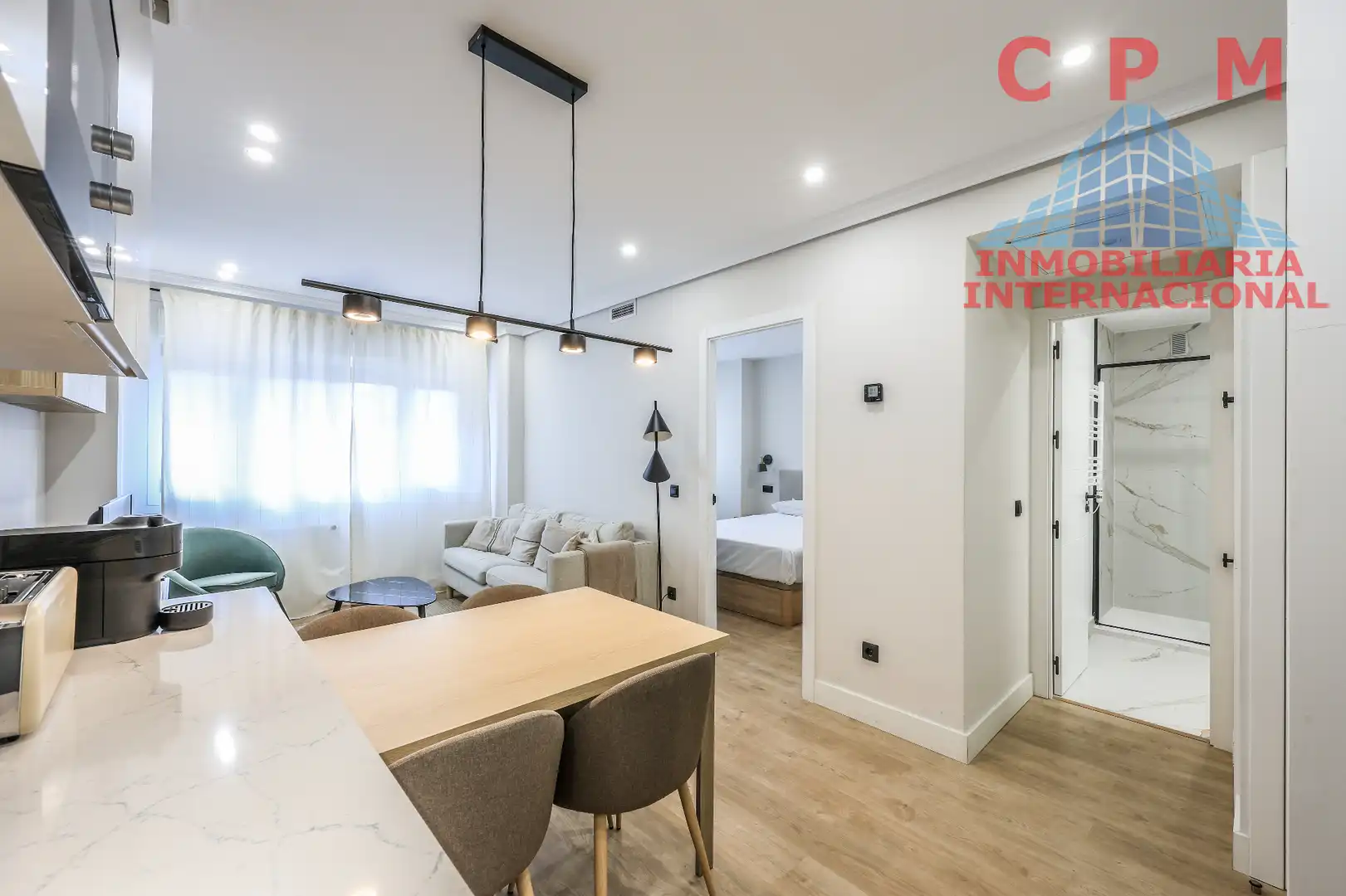 Living room of Flat for rent in Madrid  with Air Conditioner, Parquet flooring and Furnished
