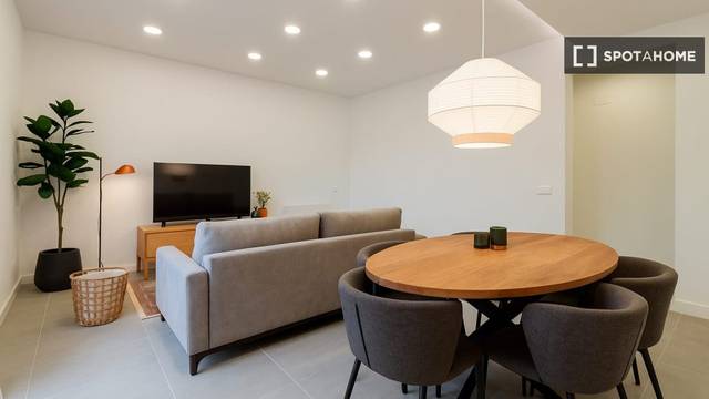 Piso en Alquiler en Embajadores - Lavapiés