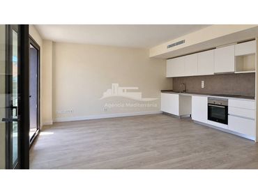 Appartamento con balcone in vendita a Avenida Cataluña