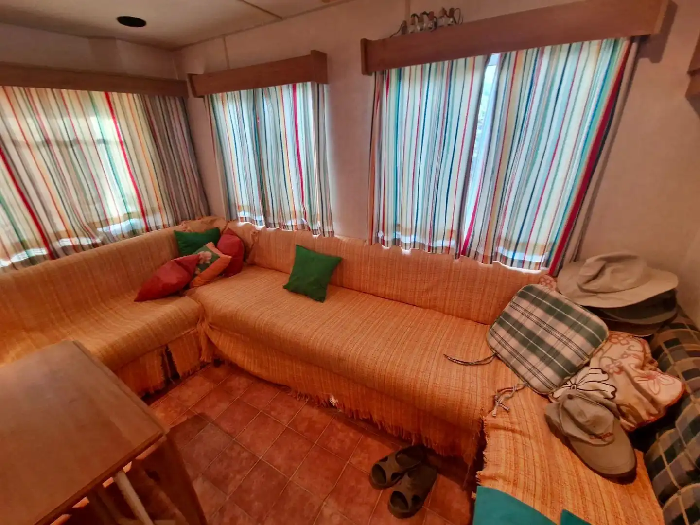 Sala de estar de Casa o chalet en venta en Pozuelo de Calatrava con Piscina y Amueblado