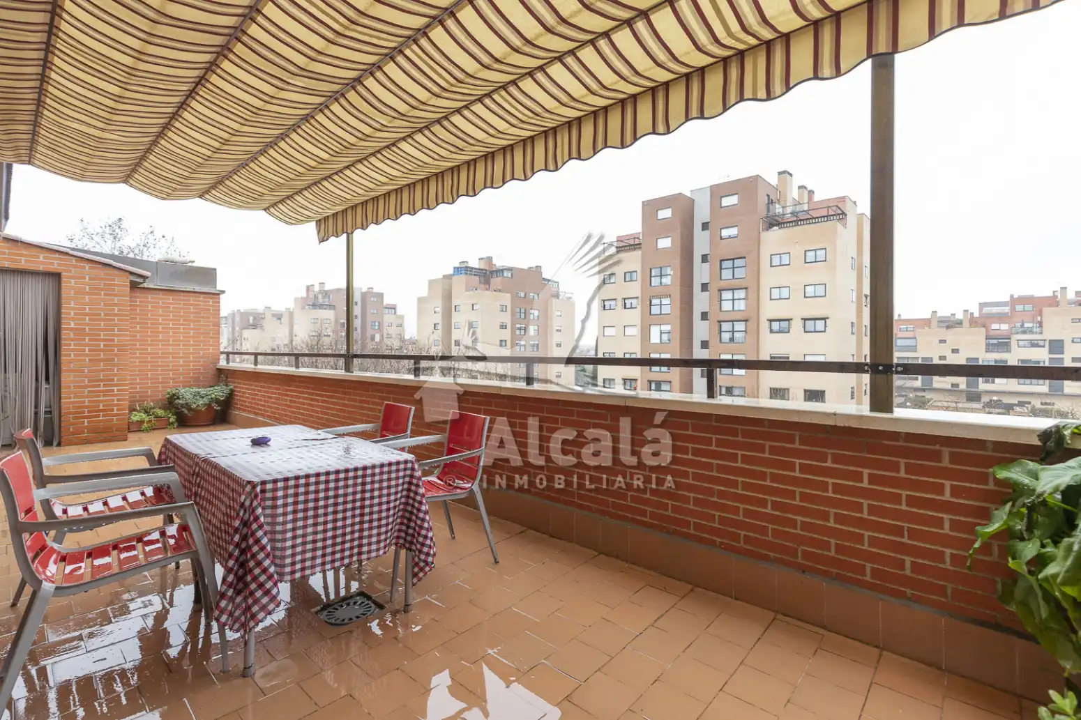 Terraza de Ático en venta en Alcalá de Henares con Aire acondicionado, Calefacción y Terraza