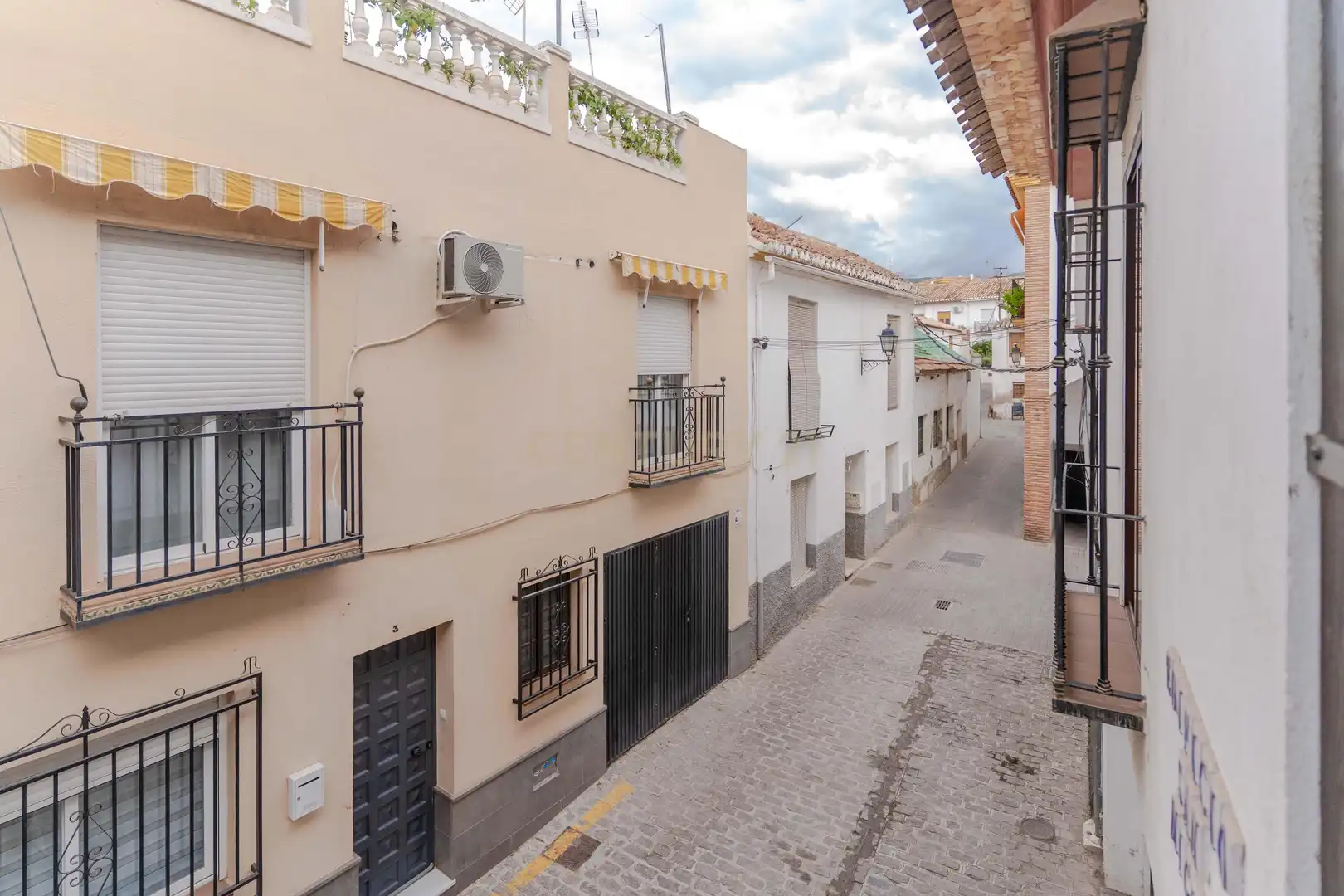 Exterior view of Apartments for sale in La Zubia Ciudad
