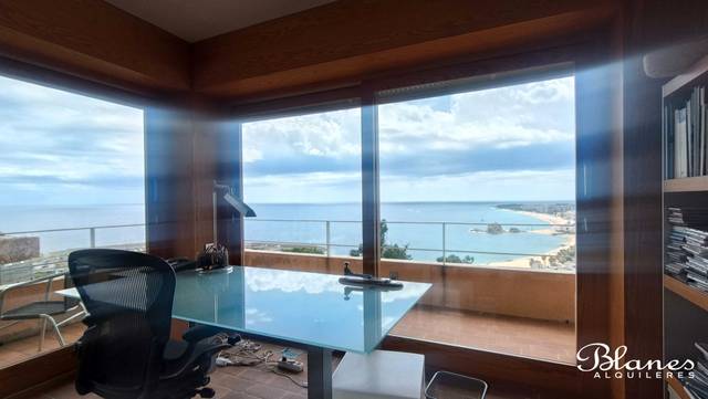 Piso en Alquiler en Carrer Cardenal Vidal i Barraquer en Santa Cristina - Sant Francesc