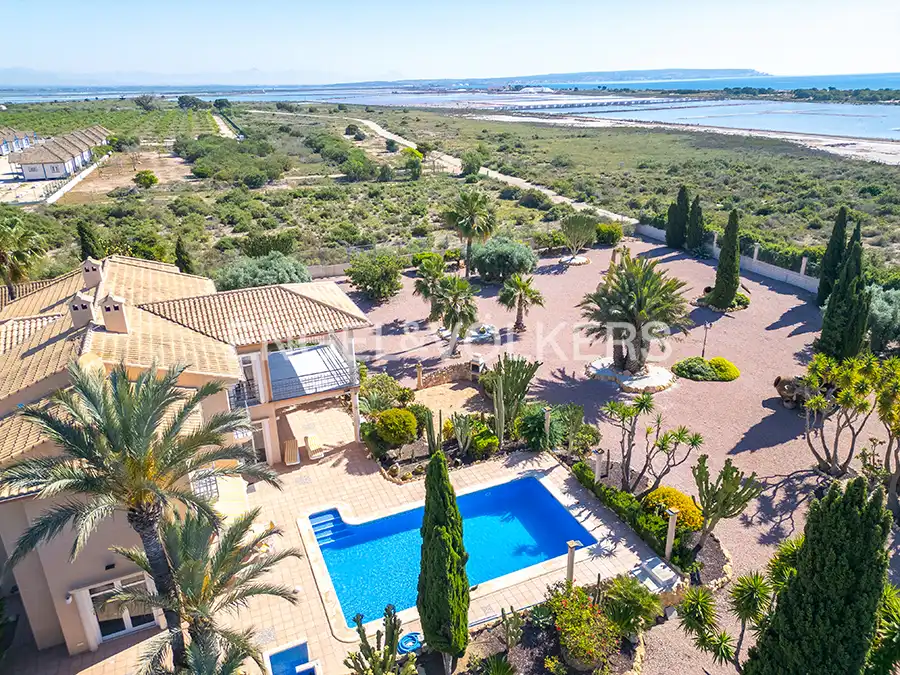 Exterior view of Houses for sale in Elche / Elx  with Air Conditioner, Heating and Private garden