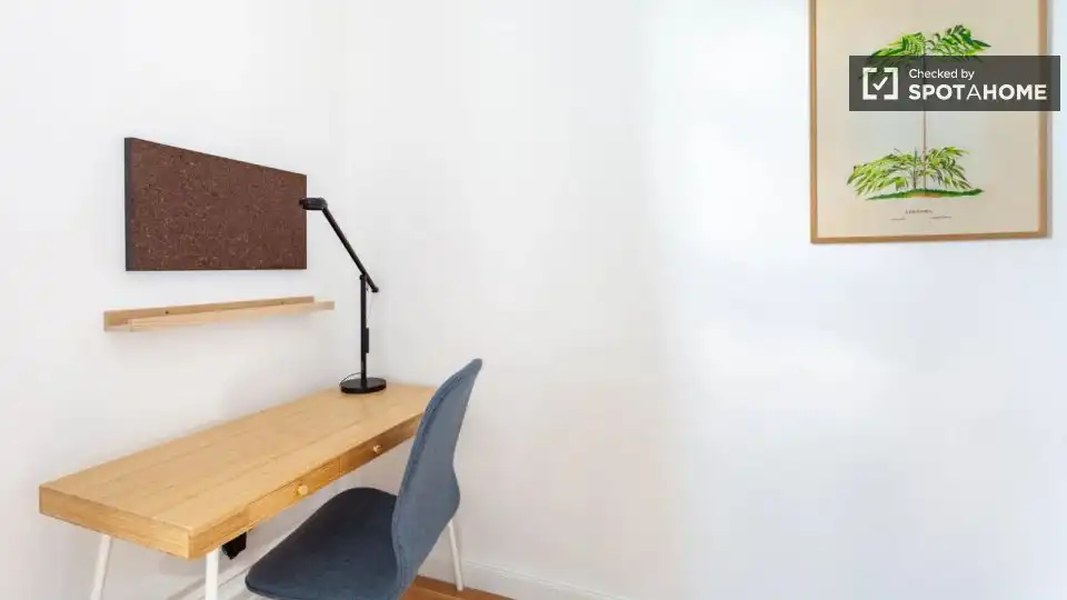 Bedroom of Flat for share in Colmenar de Oreja  with Air Conditioner, Terrace and Furnished