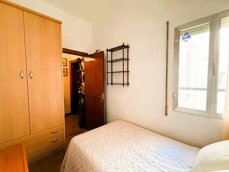 Dormitori de Pis en venda en Madrid amb Calefacció i Moblat