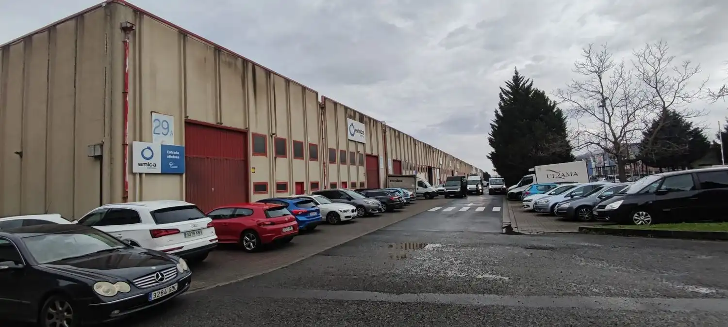 Vista exterior de Local en venda en Abanto y Ciérvana-Abanto Zierbena, Bizkaia