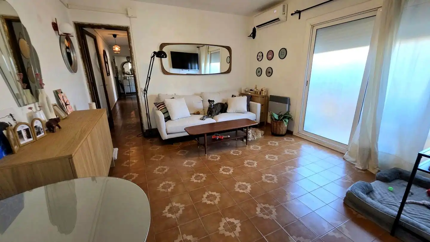 Sala de estar de Piso en venta en Terrassa con Aire acondicionado, Trastero y Balcón