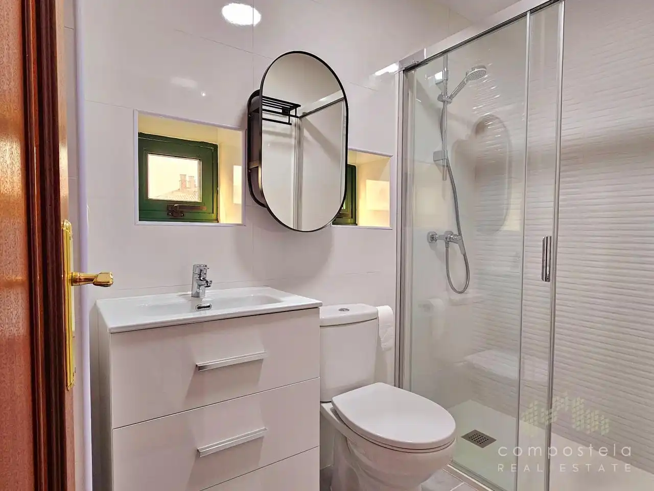 Baño de Dúplex de alquiler en Ames con Calefacción, Parquet y Trastero