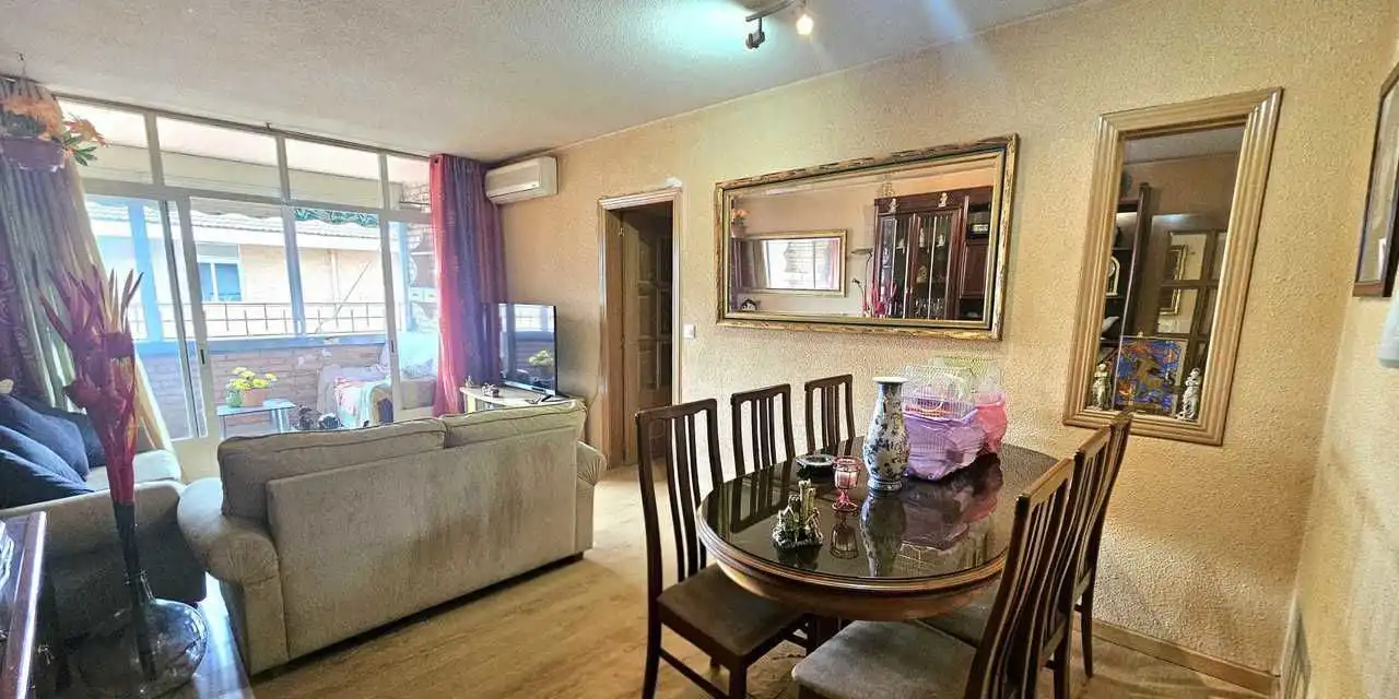 Dining room of Flat for sale in Alcalá de Henares  with Air Conditioner, Heating and Terrace
