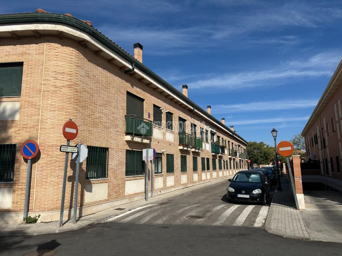 Vista exterior de Pis en venda en Talamanca de Jarama
