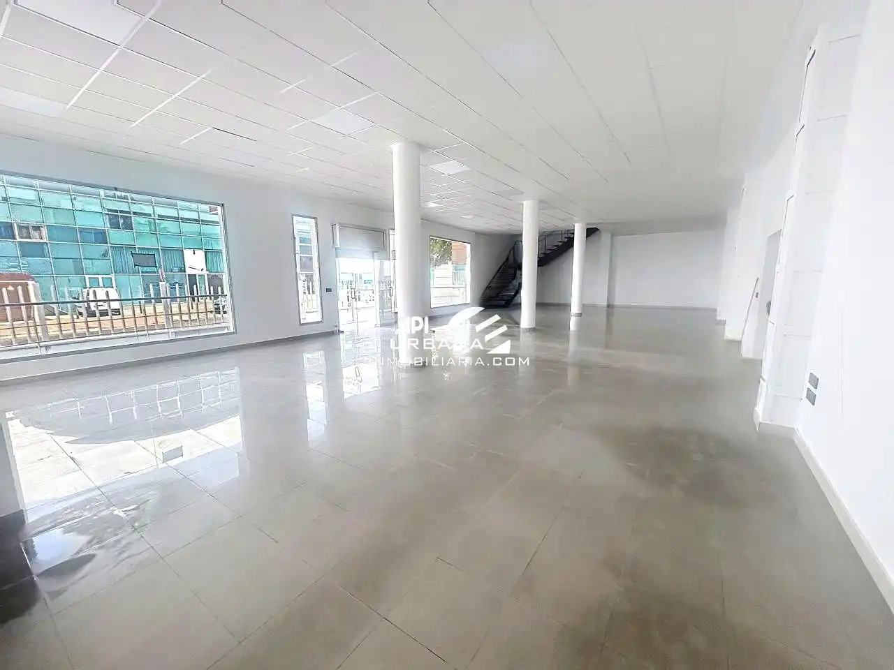 Industrial building to rent in Avenida de La Rioja, imagen 2