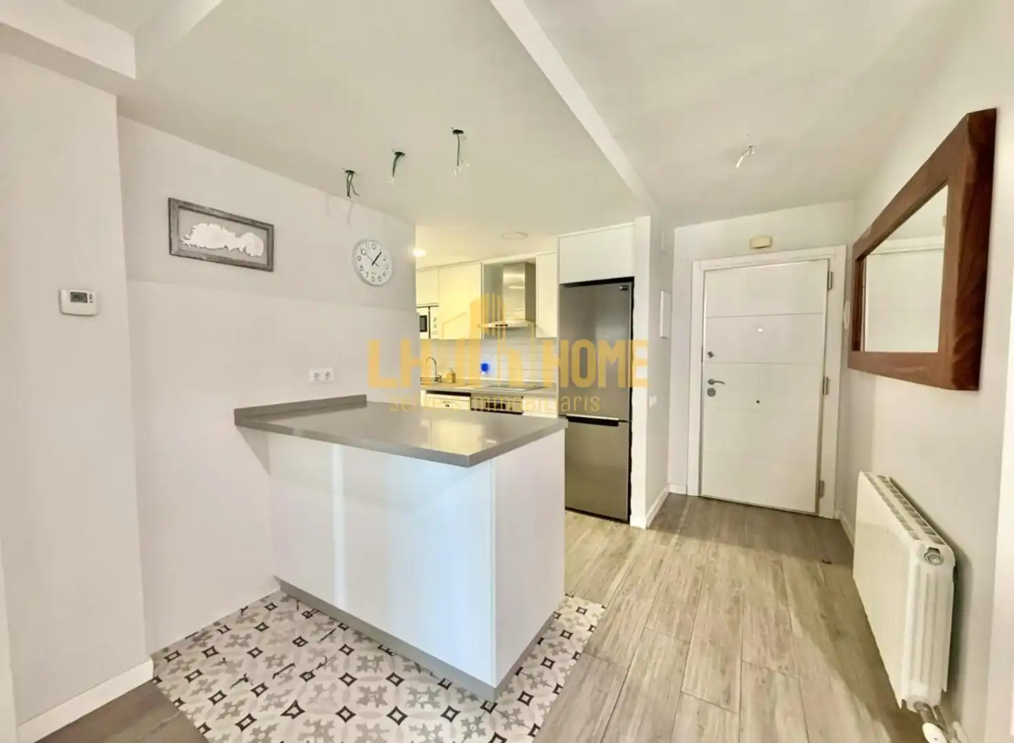 Kitchen of Flat for sale in L'Hospitalet de Llobregat  with Air Conditioner, Heating and Parquet flooring