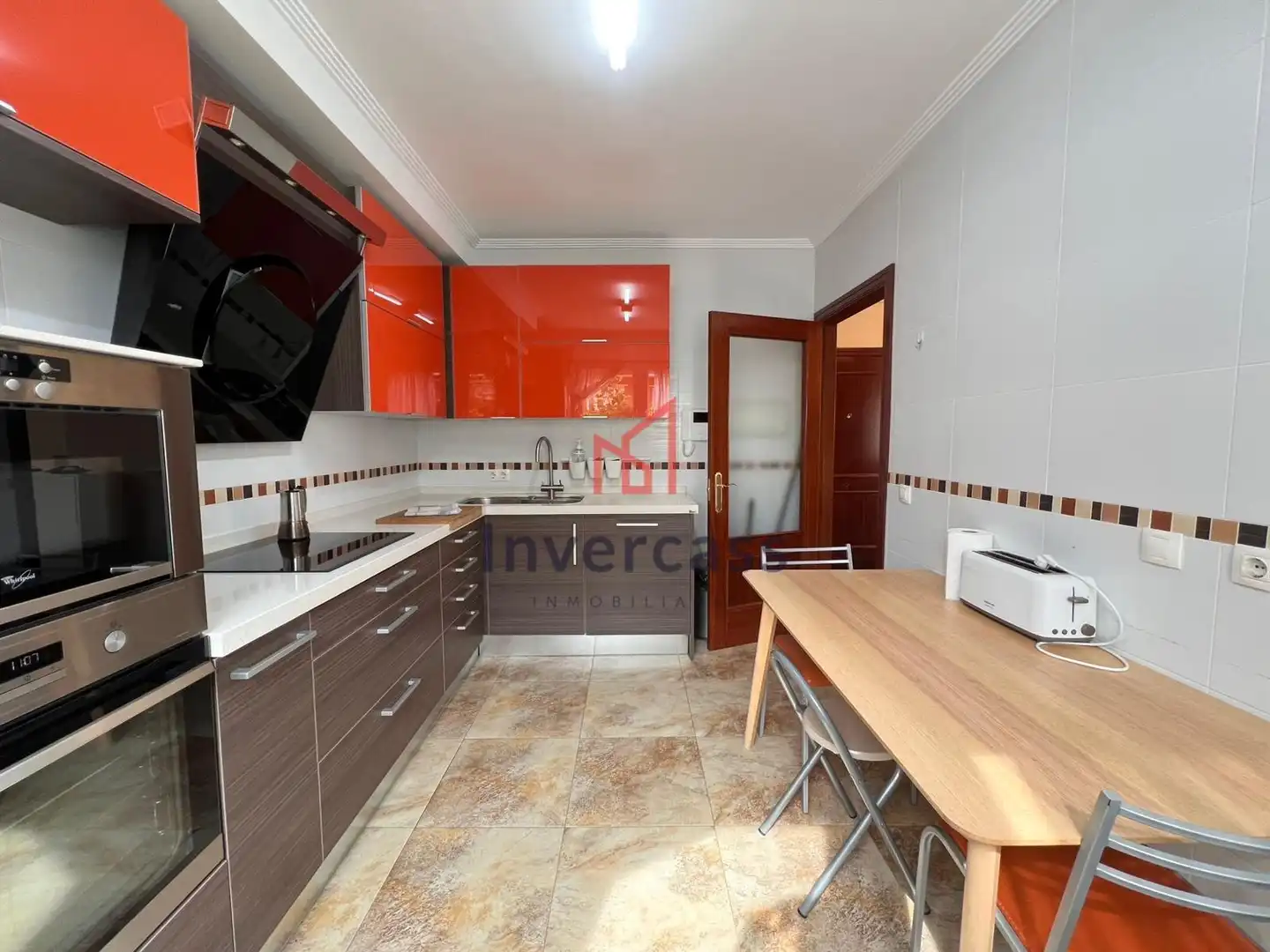 Cocina de Casa adosada en venta en Castro-Urdiales con Calefacción, Jardín privado y Terraza